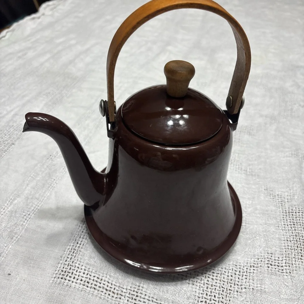 Pretty Shiny Rich Brown Enamel Ware Tea Kettle Metal Farmhouse Cottage Rustic